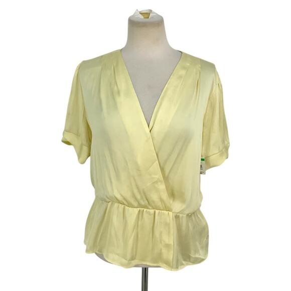 Paige Felicity Puff Sleeve Blouse In Pale Daffodil Size Large NWOT $179 MSRP - Picture 2 of 9